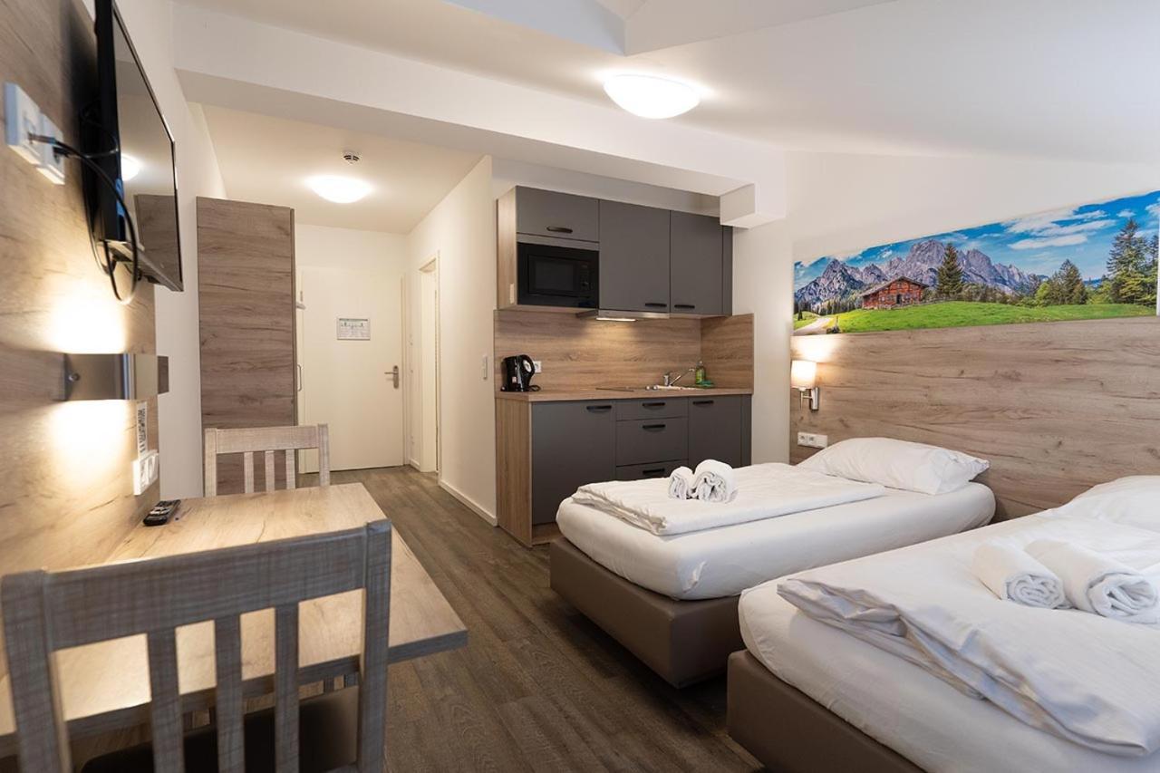 Straßlach-Dingharting Aparthotel Oberfeld West Muenchen, Selbstversorgerhotel المظهر الخارجي الصورة